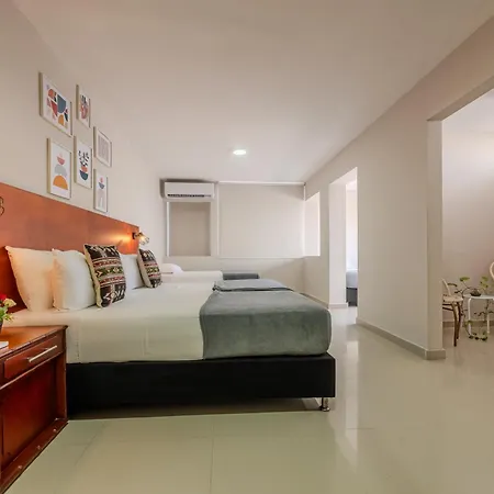 Dorado Plaza Getsemaní * Cartagena