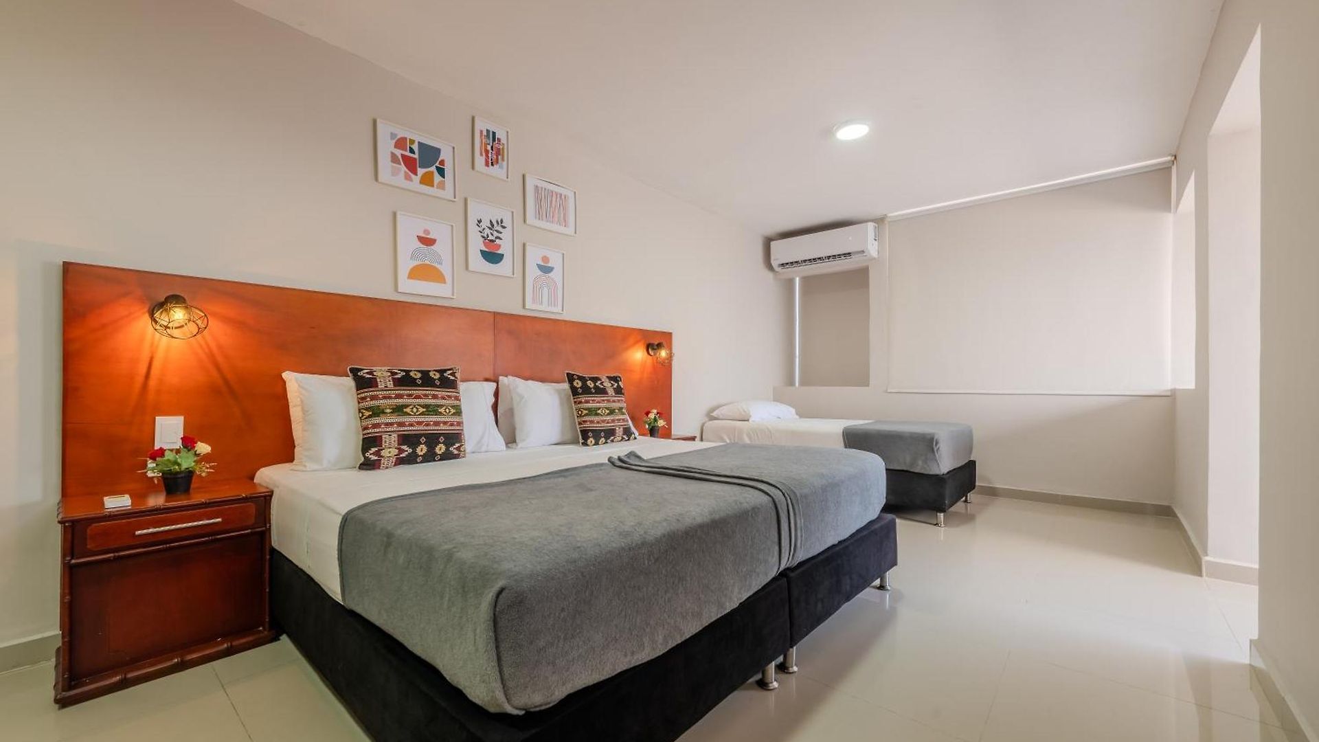 Dorado Plaza Getsemaní Hostal Cartagena