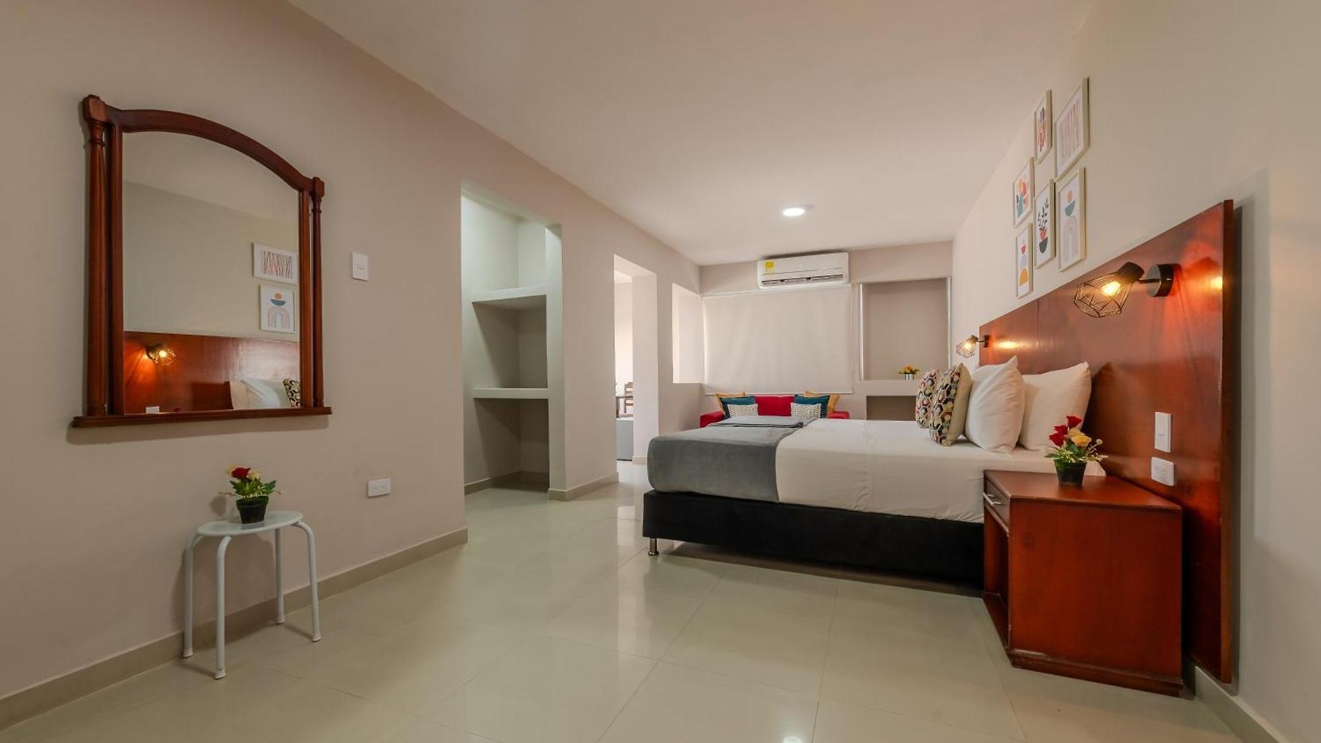 Dorado Plaza Getsemaní Hostal