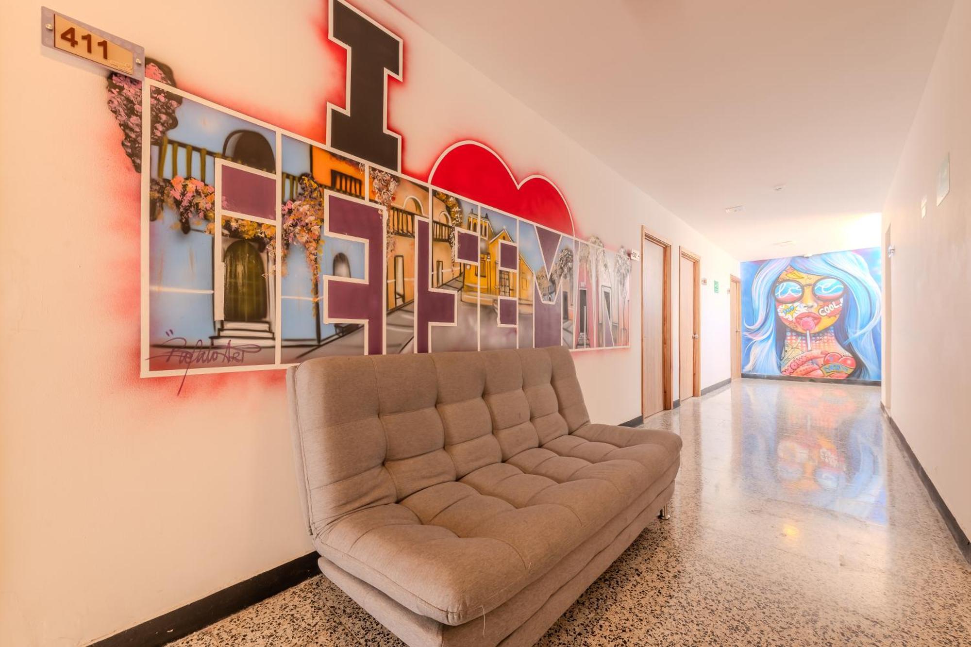 Dorado Plaza Getsemani Hostel
