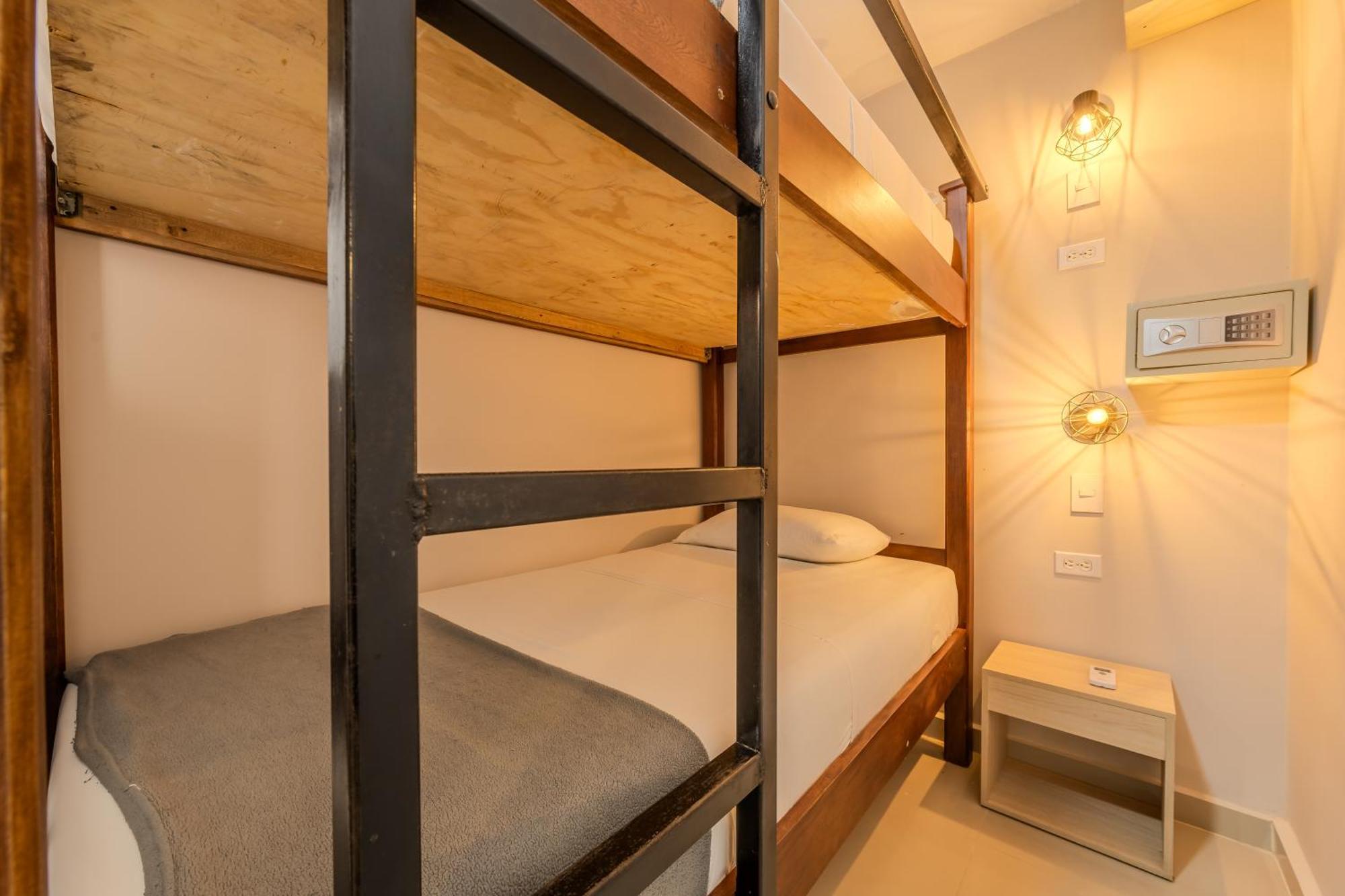 Dorado Plaza Getsemani Hostel *