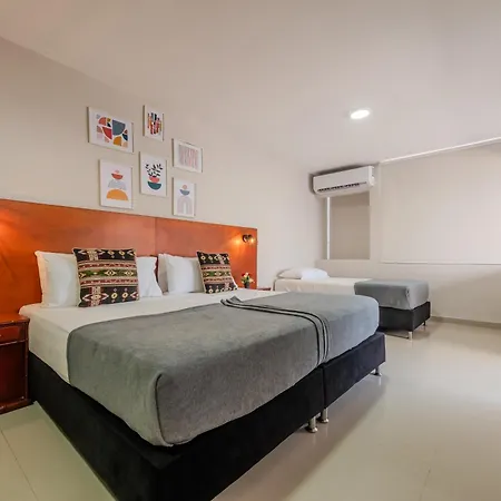 Dorado Plaza Getsemani Hostel Cartagena