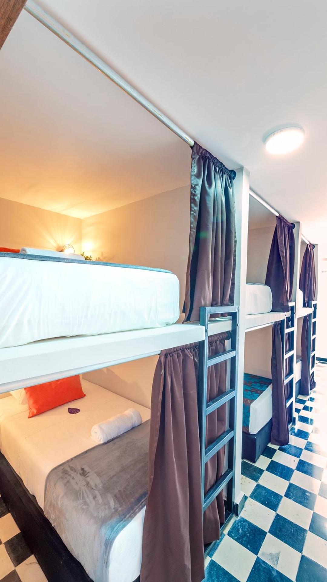 Dorado Plaza Getsemaní Hostal *